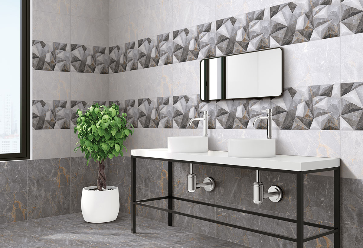 Απεικονίζεται το ντεκόρ τοποθετημένο σε έναν τοίχο μπάνιου.