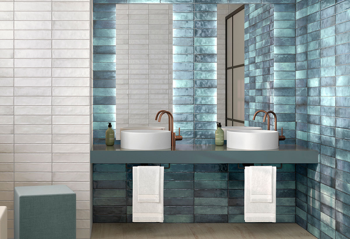 Απεικονίζεται το πλακάκι τοποθετημένο σε έναν τοίχο.