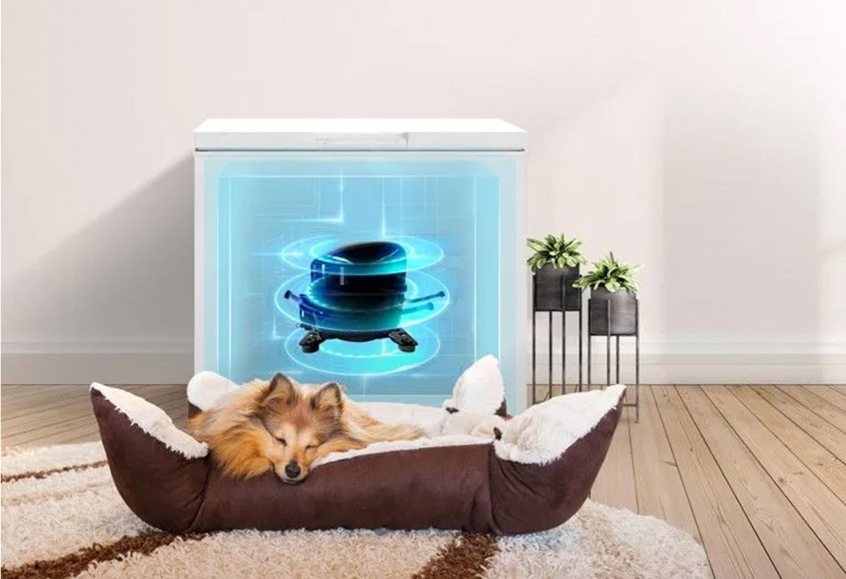 Απεικονίζεται ο κινητήρας.