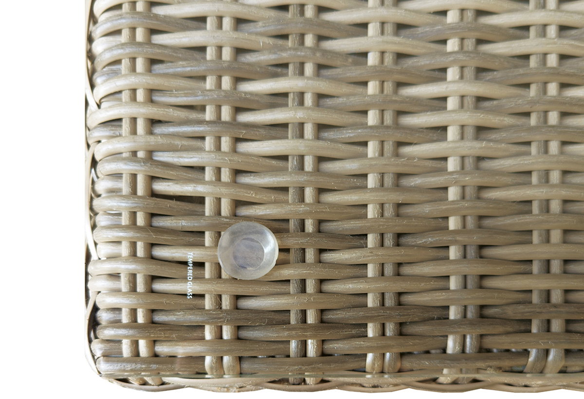 Απεικονίζεται η ανθεκτική πλέξη wicker.