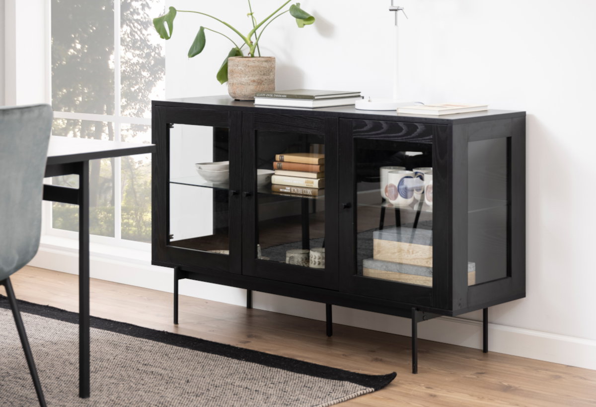 Απεικονίζει Μπουφές Angus AC Design Furniture.
